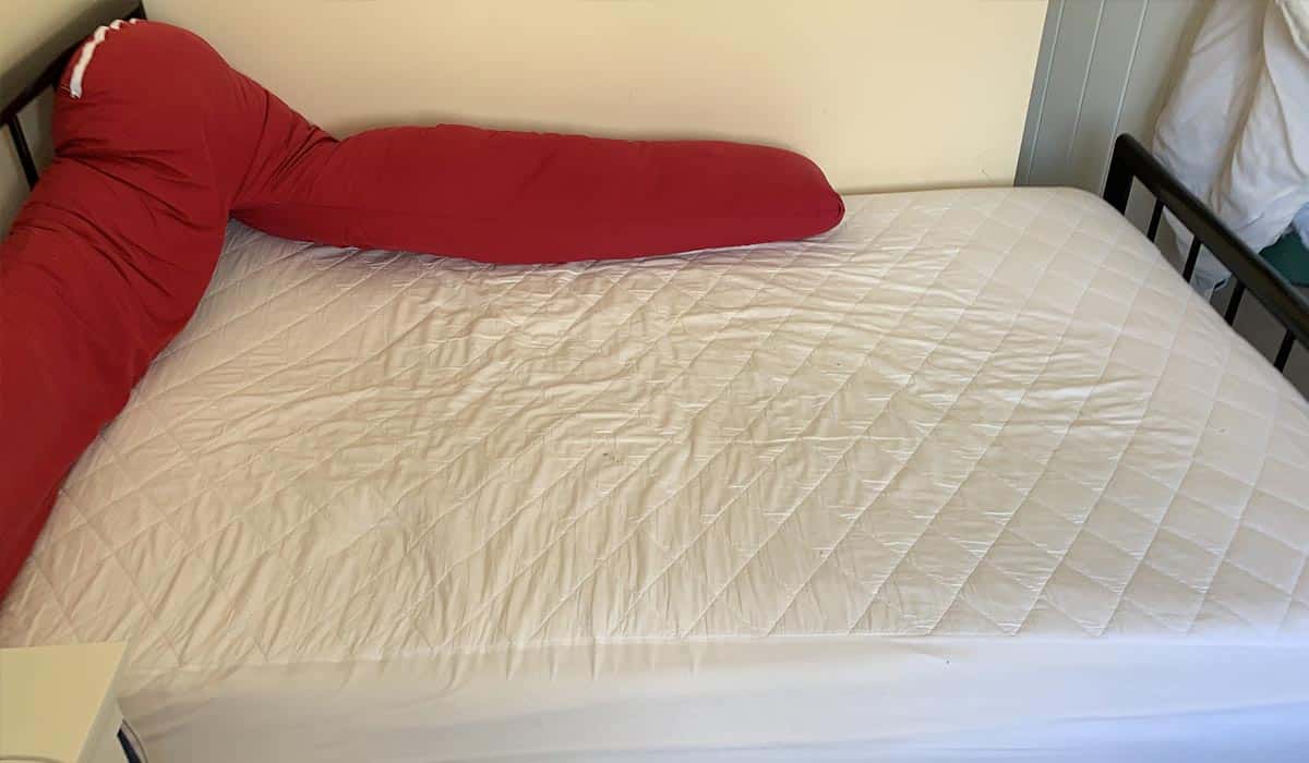 halo waterproof cover vs mattress protector