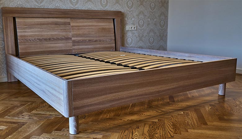 no-proper-mattress-foundation-sagging-mattress