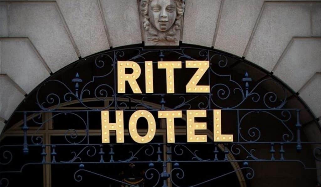 Ritz-hotel-memory-foam-mattress