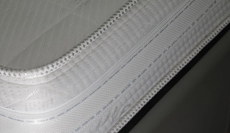 expanding-memory-foam-mattress
